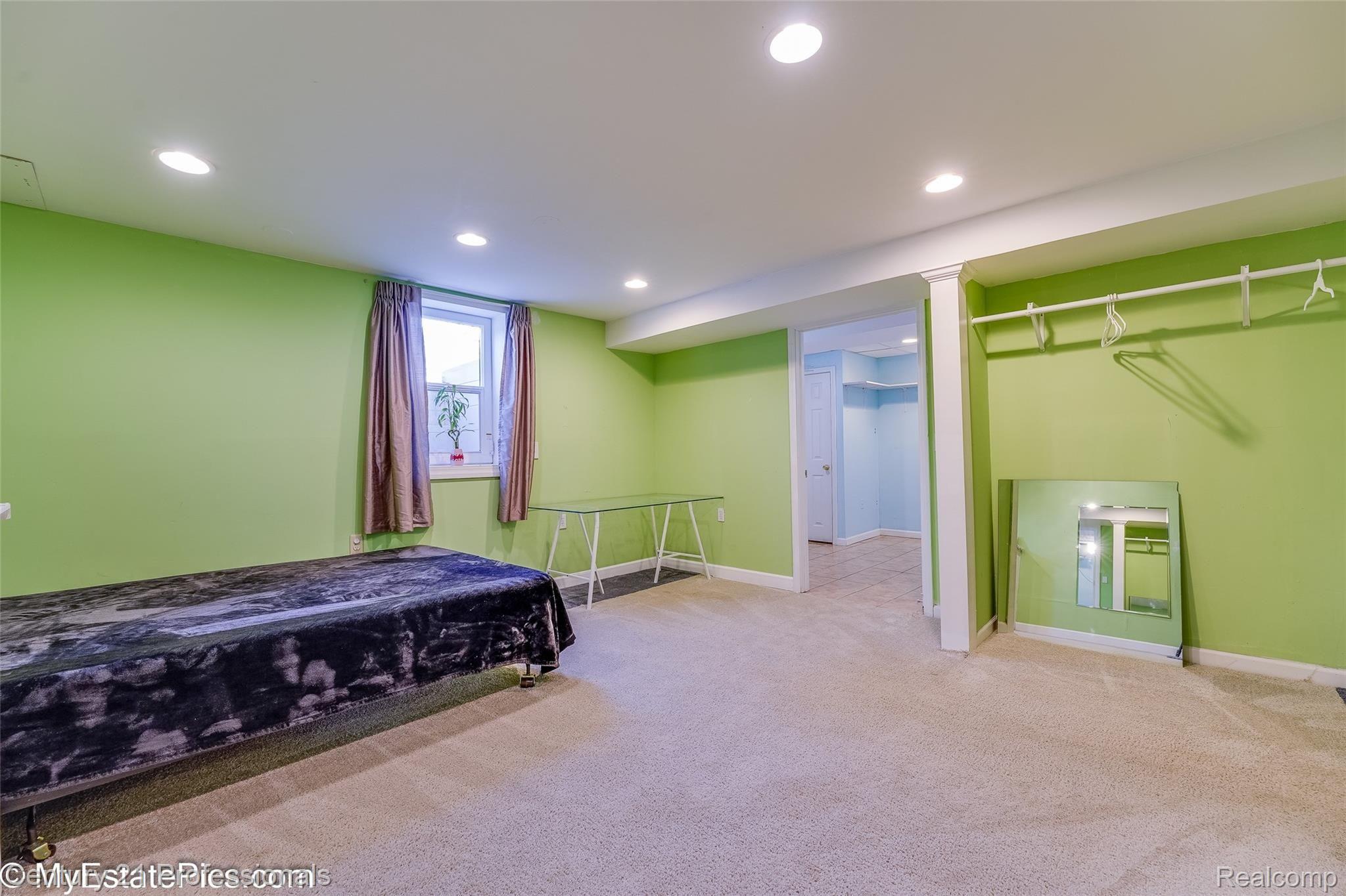 40768 West Mill Rd Court Novi, MI 48375 - Photo 48 of 55 40768 mill rd ct w Novi-55.jpg