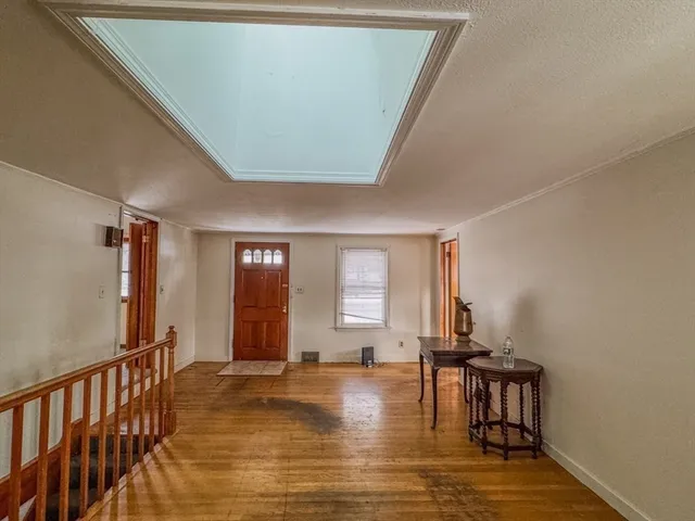 $275,000 | 293 Morgan Street, South Hadley, MA 01075