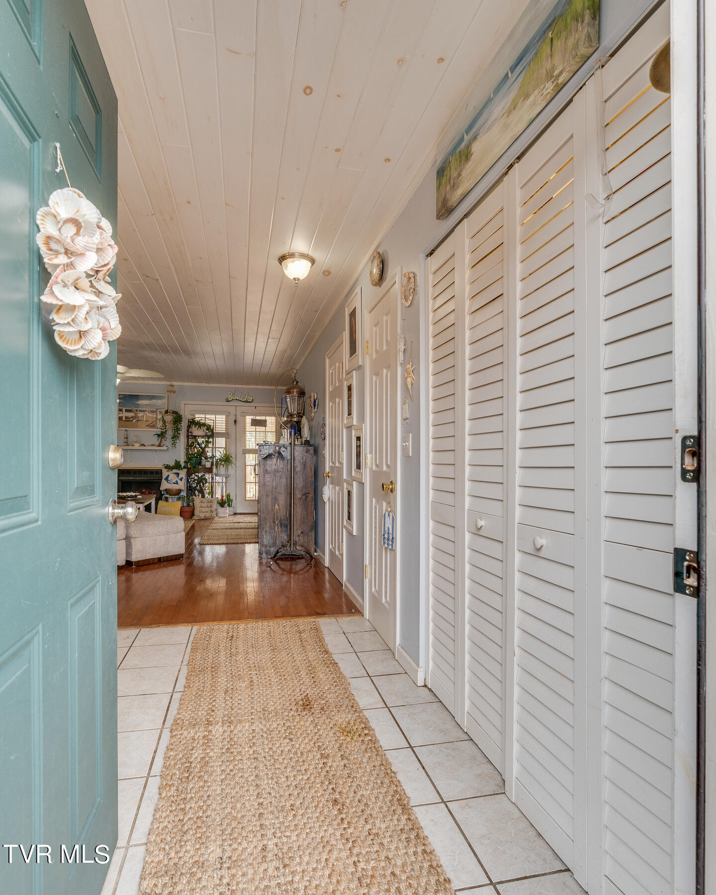 461 J A Hodge Road, Unit 7 Piney Flats, TN 37686 - Photo 4 of 27 004