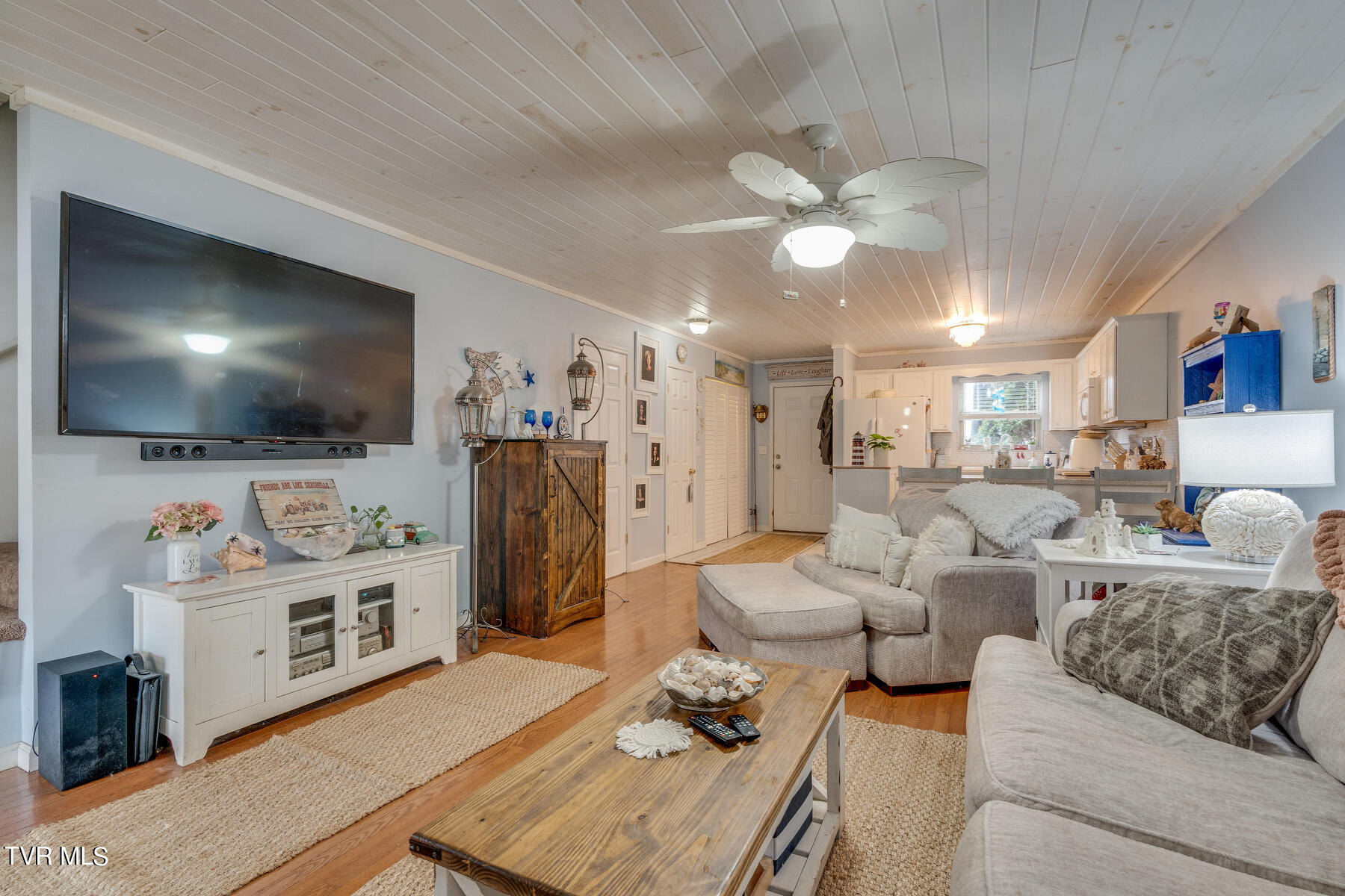 461 J A Hodge Road, Unit 7 Piney Flats, TN 37686 - Photo 7 of 27 007