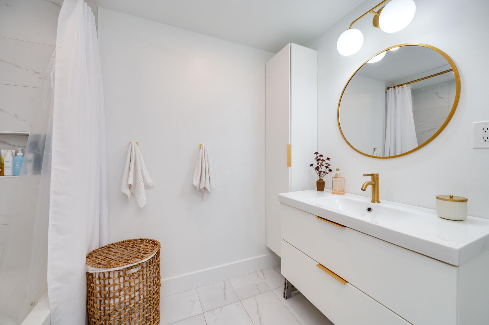 520 Elm Street Denver, PA 17517 - Photo 11 of 39 Sleek and serene bathroom.