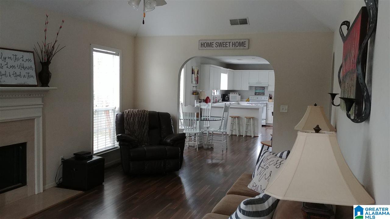 111 Flagstone Lane Calera, AL 35040 - Photo 4 of 22