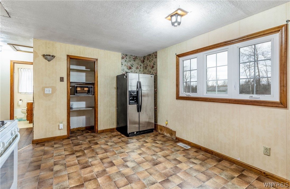 11020 Transit Road Amherst, NY 14051 - Photo 9 of 49