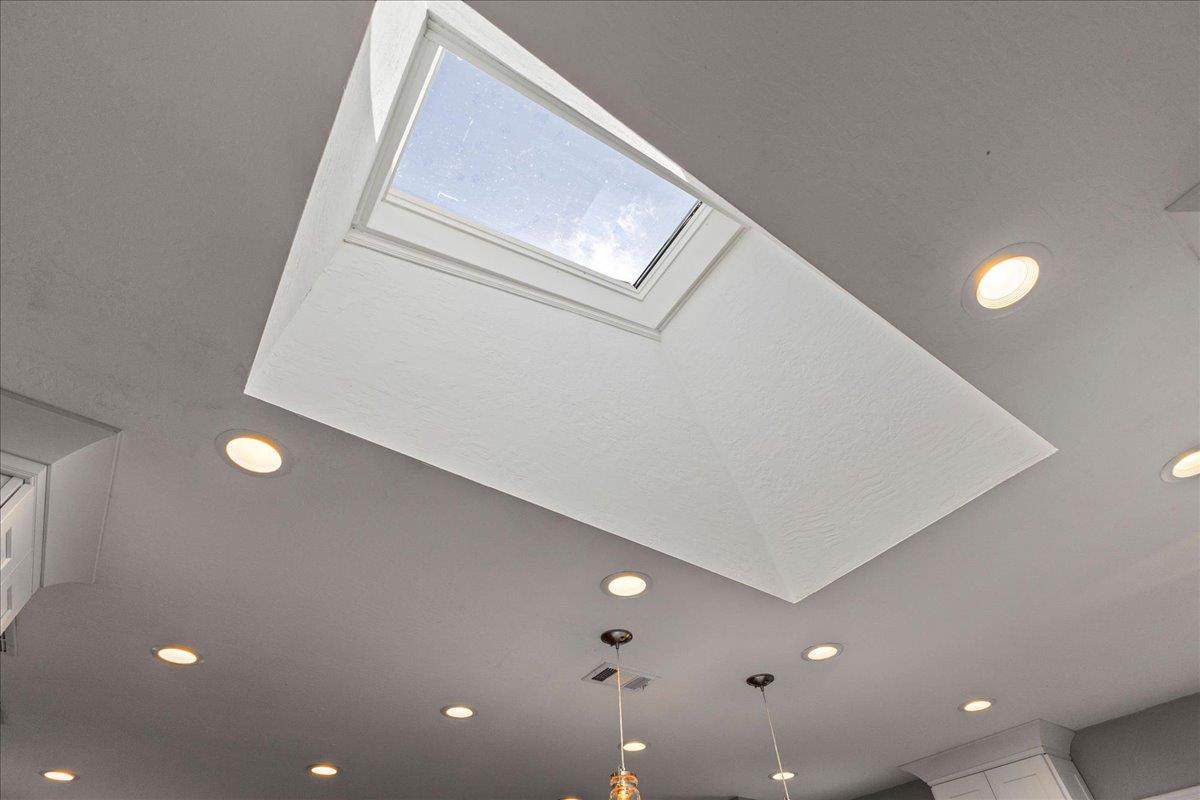 1858 Lambeth Lane Concord, CA 94518 - Photo 26 of 57