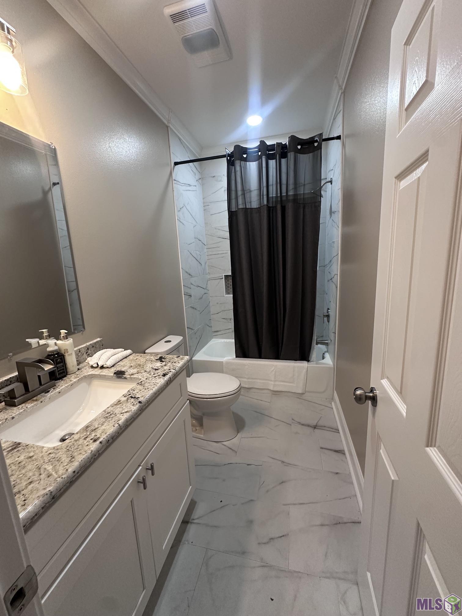 1503 Matilda Street Baton Rouge, LA 70802 - Photo 10 of 20 Hall Bath