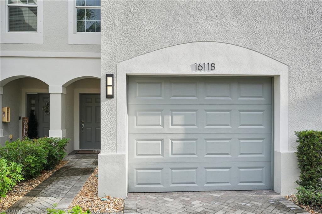 16118 Ravina Way Naples, FL 34110 - Photo 8 of 34 Private garage