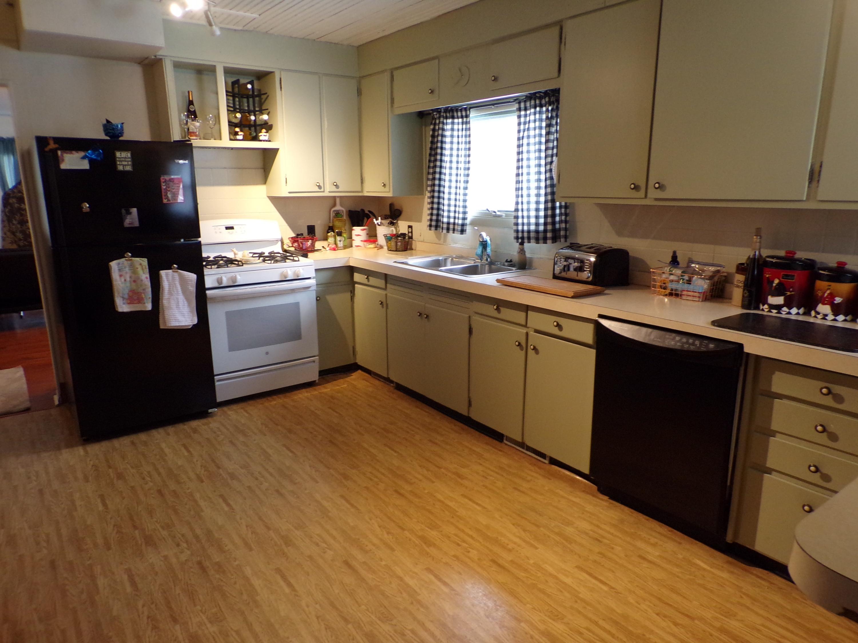 421 North Bailey Street Cheboygan, MI 49721 - Photo 22 of 37 Gallery Image 22