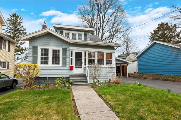 $189,900 | 220 Roxford Road North, Salina, NY 13208