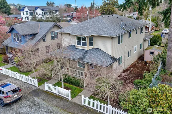 $1,699,950 | 260 Southeast Andrews Street, Issaquah, WA 98027