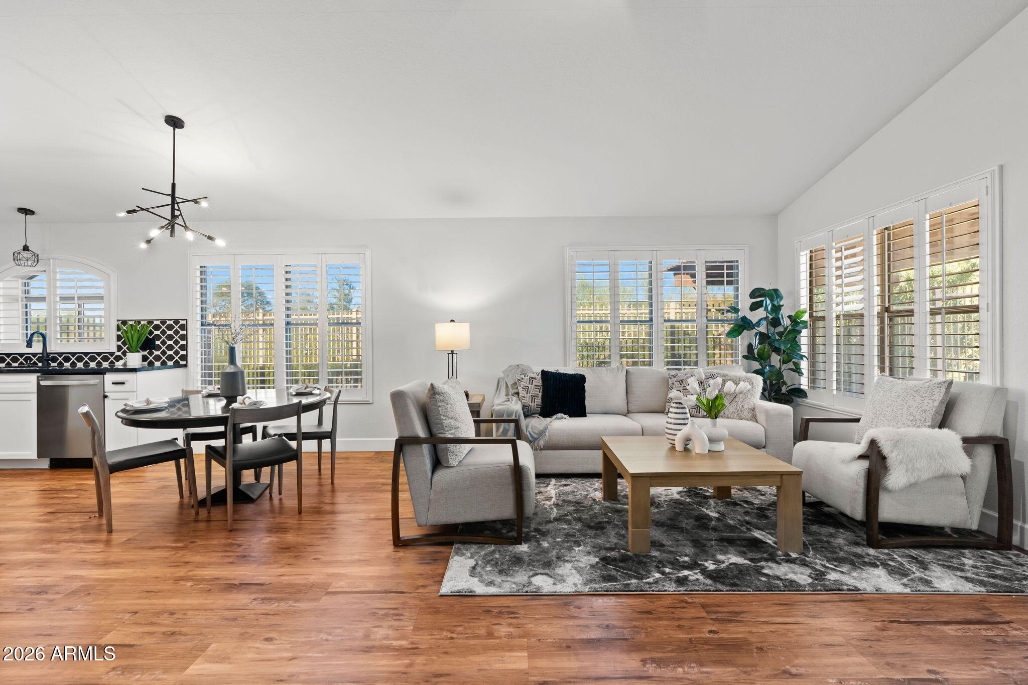 4602 East Swilling Road Phoenix, AZ 85050 - Photo 12 of 44 Family Room