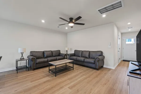 $2,350 | 338 Myrtle Meadows Drive, Conway, SC 29526