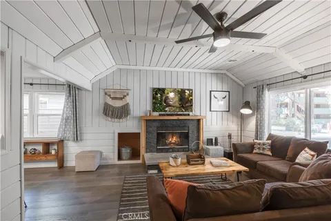 $589,900 | 41593 Brownie Lane, Big Bear Lake, CA 92315