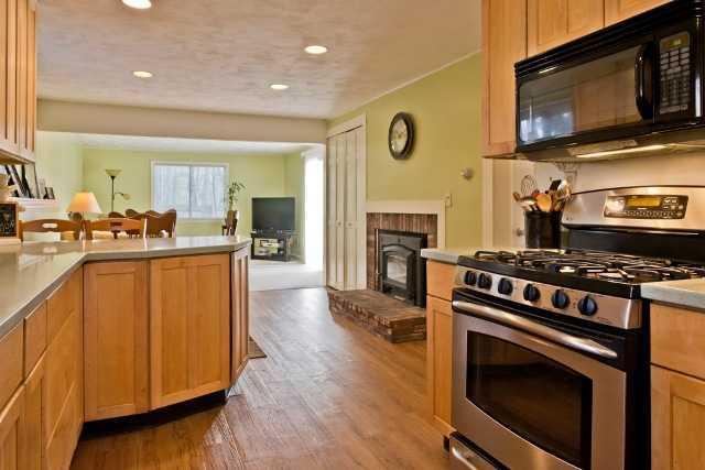 16 Tall Pines Road Scarborough, ME 04074 - Photo 12 of 29 Kitchen.