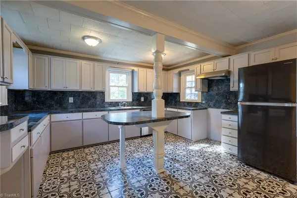 $180,000 | 8108 Highway 268, Dobson, NC 27017