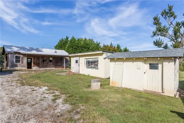 $180,000 | 8108 Highway 268, Dobson, NC 27017