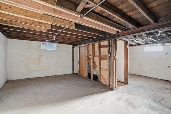 560 Ralston Street Gary, IN 46406 - Photo 9 of 11 a view of an empty room