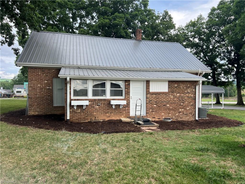 3798 Clingman Road Ronda, NC 28670 - Photo 6 of 23