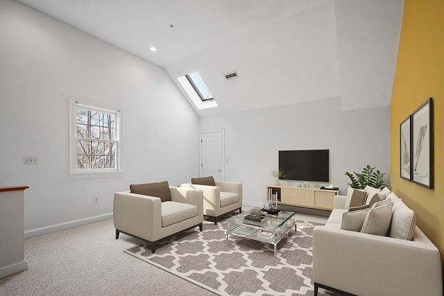 $1,500,000 | 39 Court Street, Unit 39, Newton, MA 02458