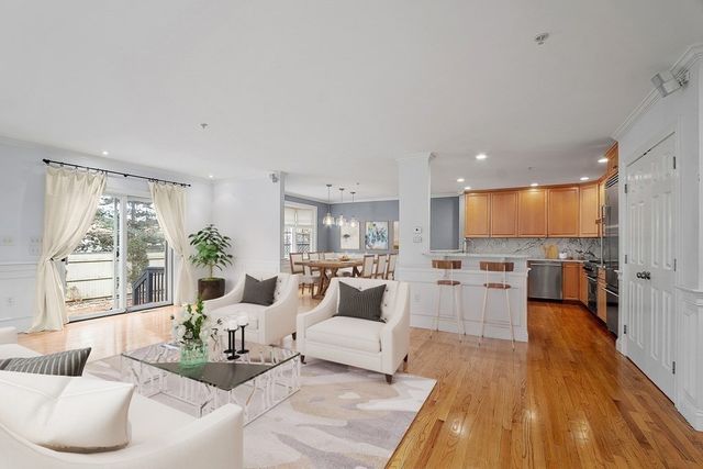 $1,500,000 | 39 Court Street, Unit 39, Newton, MA 02458