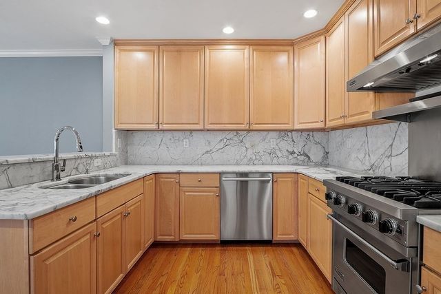 $1,500,000 | 39 Court Street, Unit 39, Newton, MA 02458