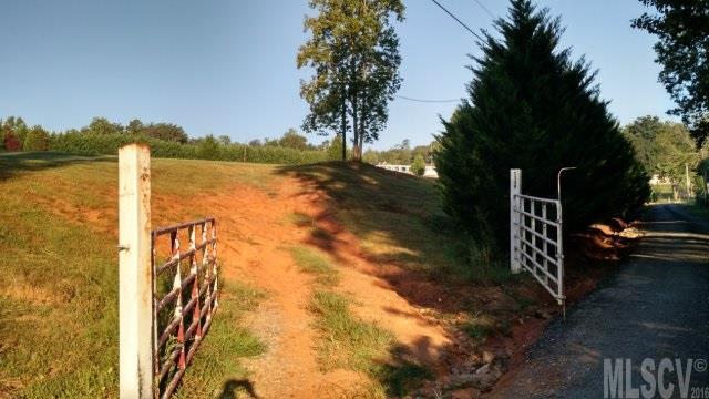 1139 Wagon Wheel Road Hickory, NC 28602 - Photo 4 of 6 Gallery Image 4