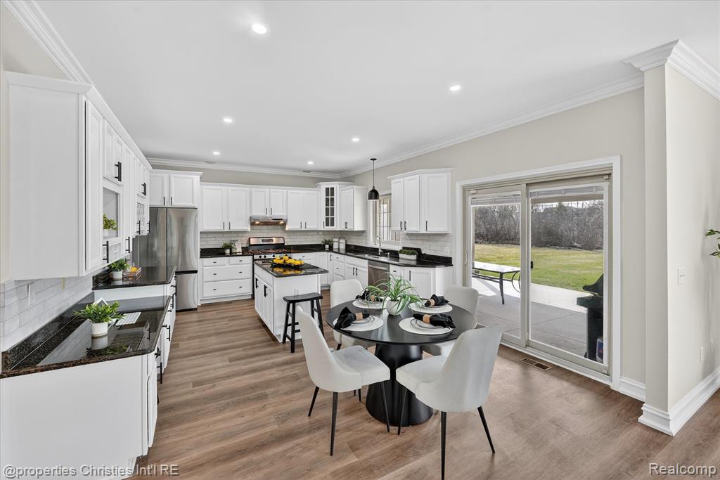 46625 Saltz Road Canton, MI 48187 - Photo 21 of 71 Gallery Image 21