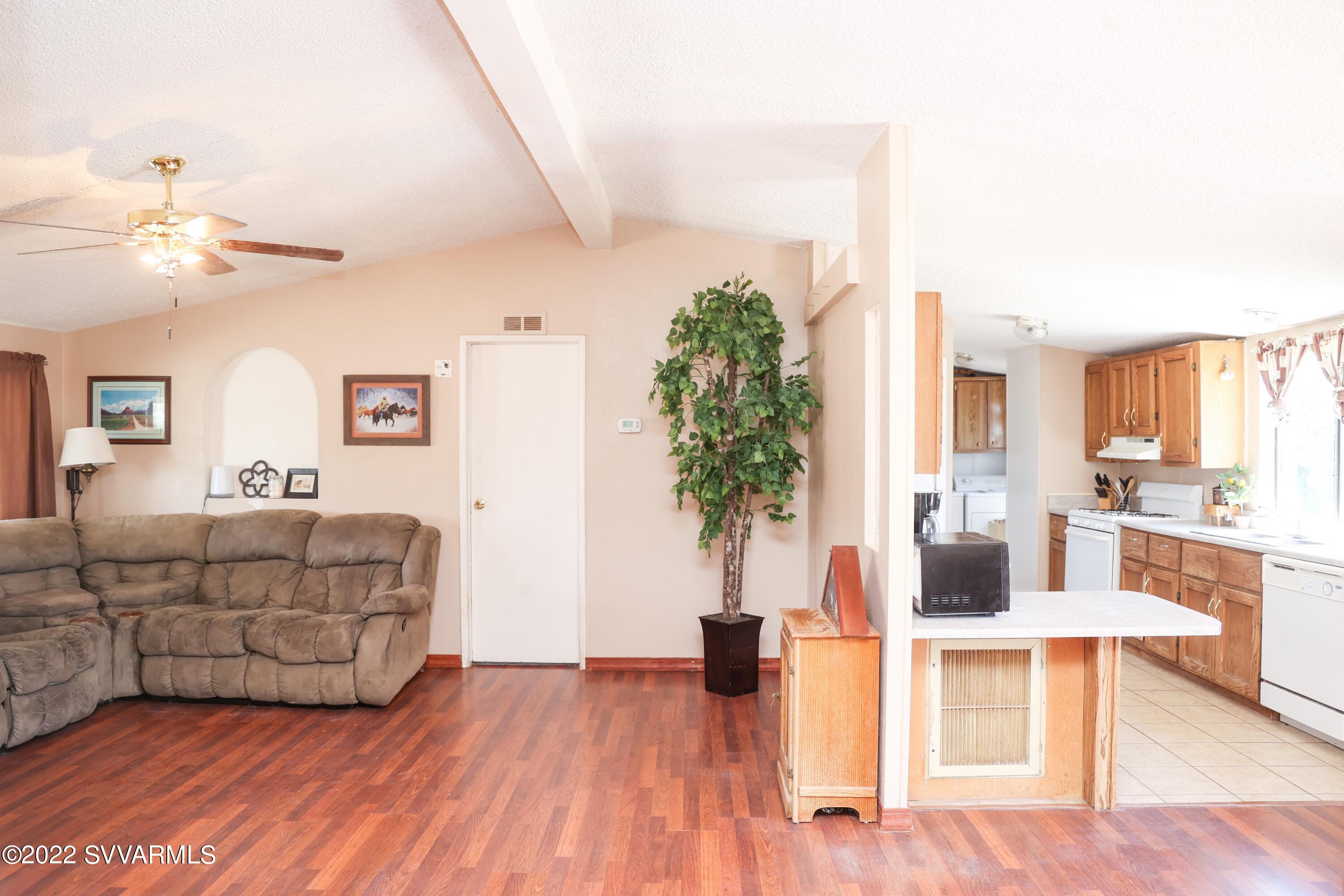 4835 East Dawson Rimrock, AZ 86335 - Photo 6 of 27 006_Living RoomKitchen