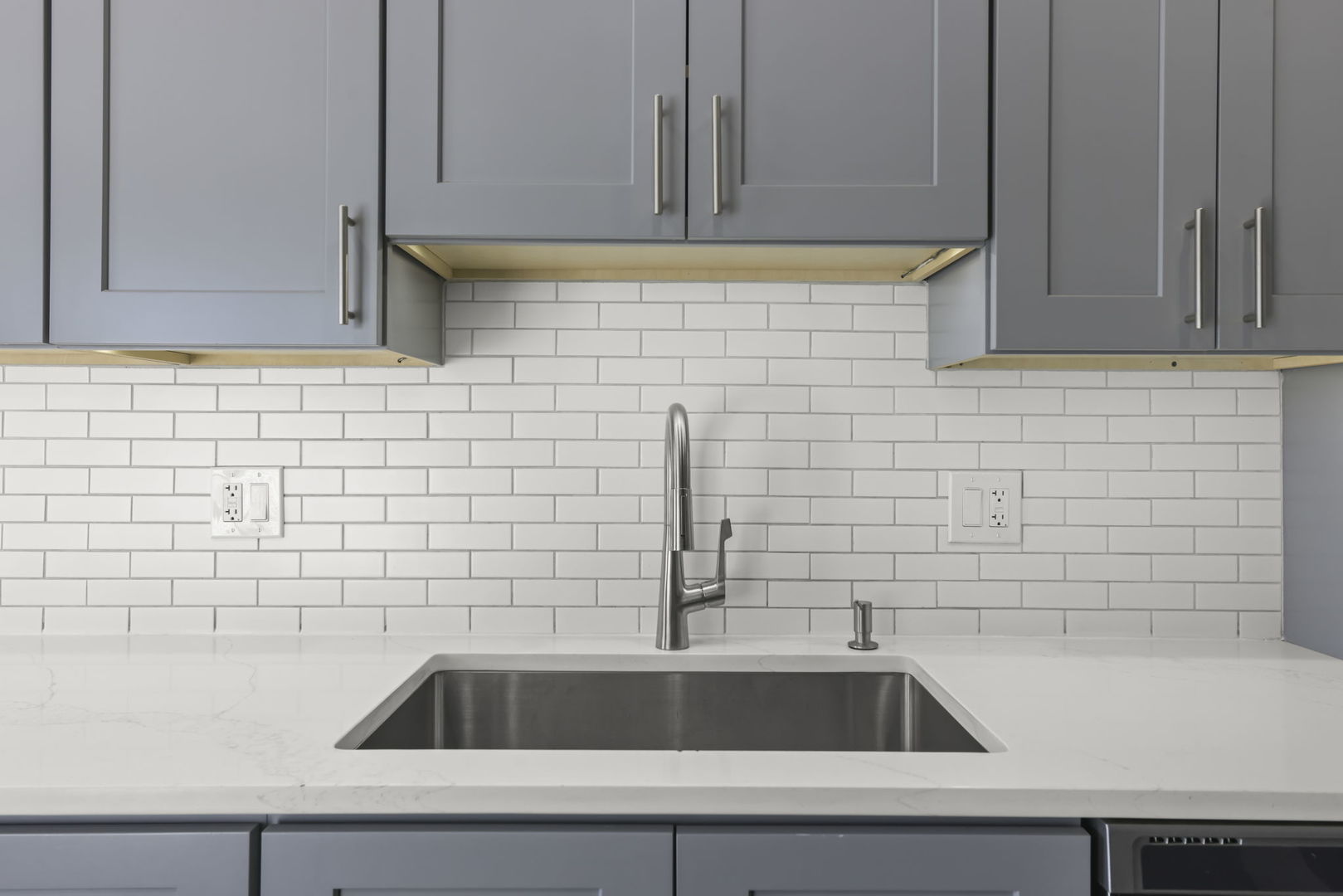 2050 Lancaster Circle, Unit 201D Naperville, IL 60565 - Photo 11 of 36