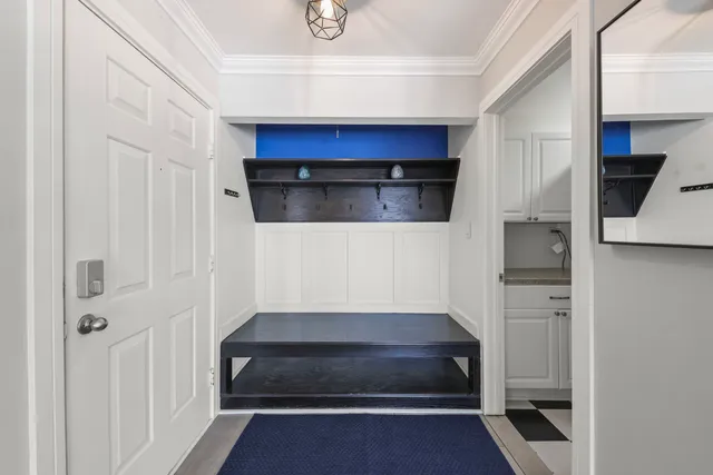 $275,000 | 2050 Lancaster Circle, Unit 201D, Naperville, IL 60565