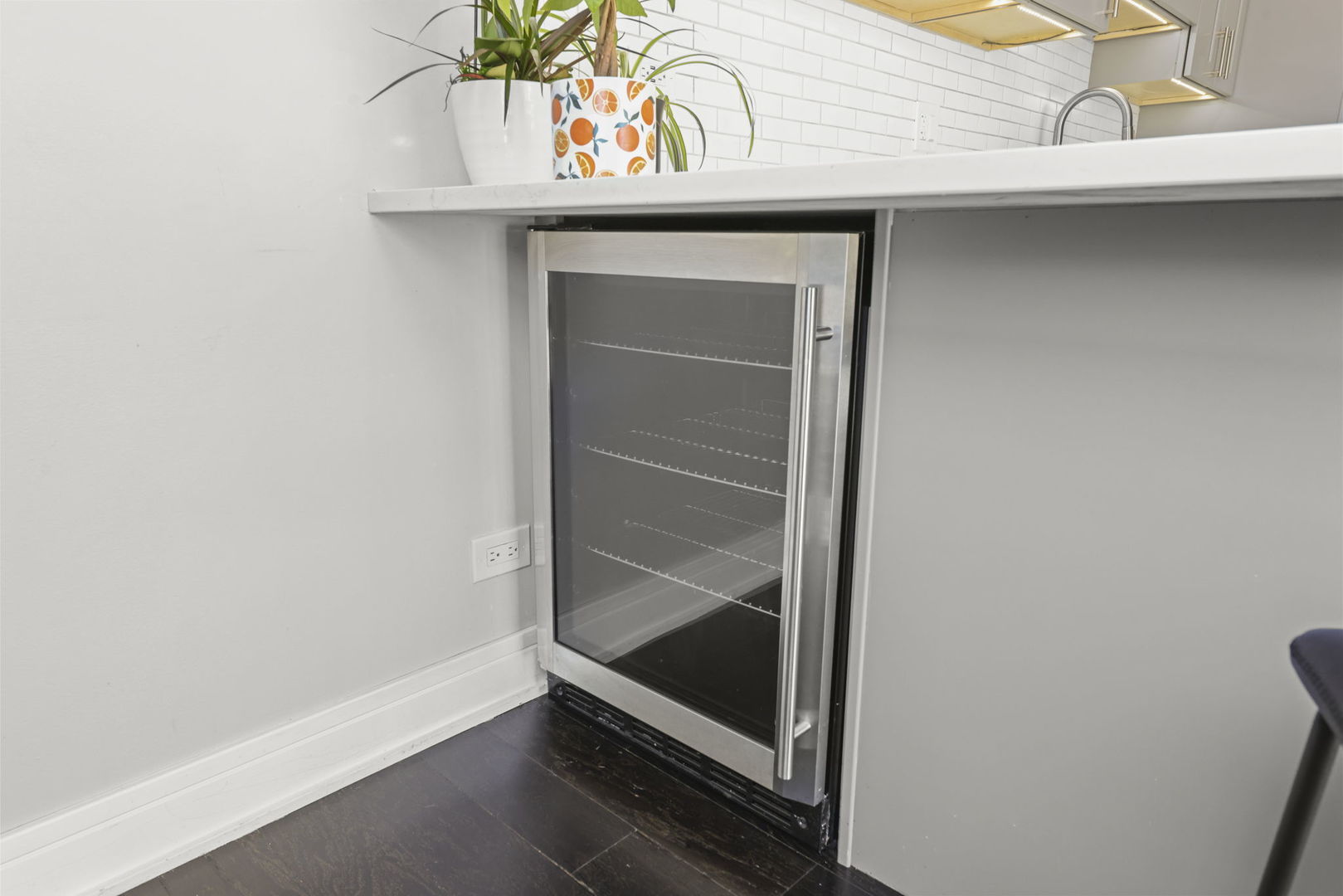 2050 Lancaster Circle, Unit 201D Naperville, IL 60565 - Photo 10 of 36