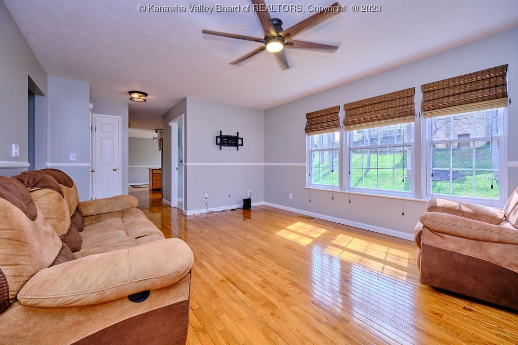 104 Morningside Drive Elkview, WV 25071 - Photo 10 of 41 Gallery Image 10
