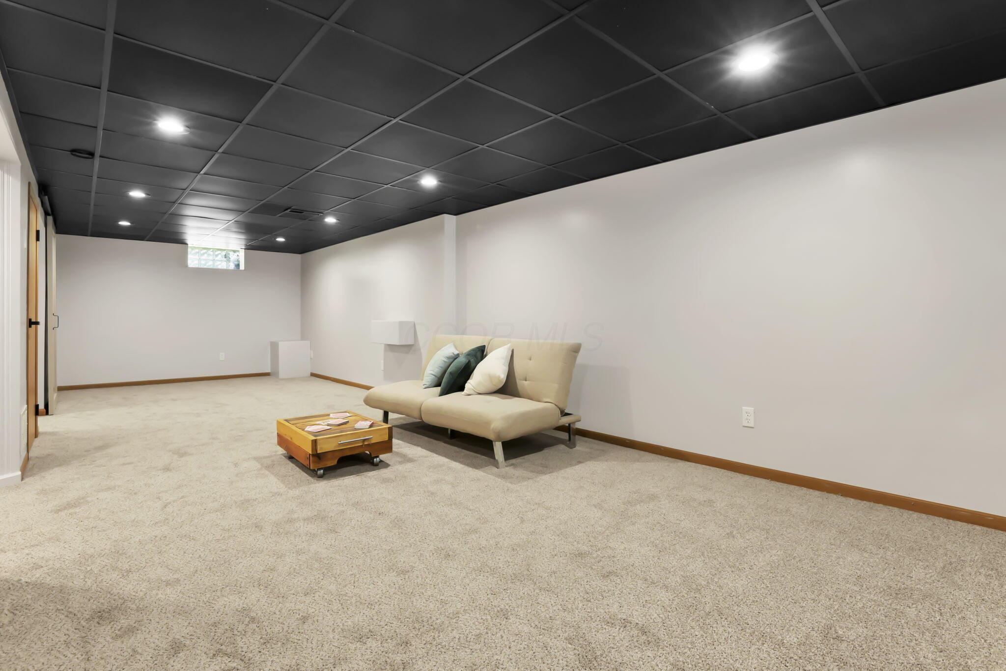 142 North Kellner Road Columbus, OH 43209 - Photo 36 of 62 Lower Level Rec Space
