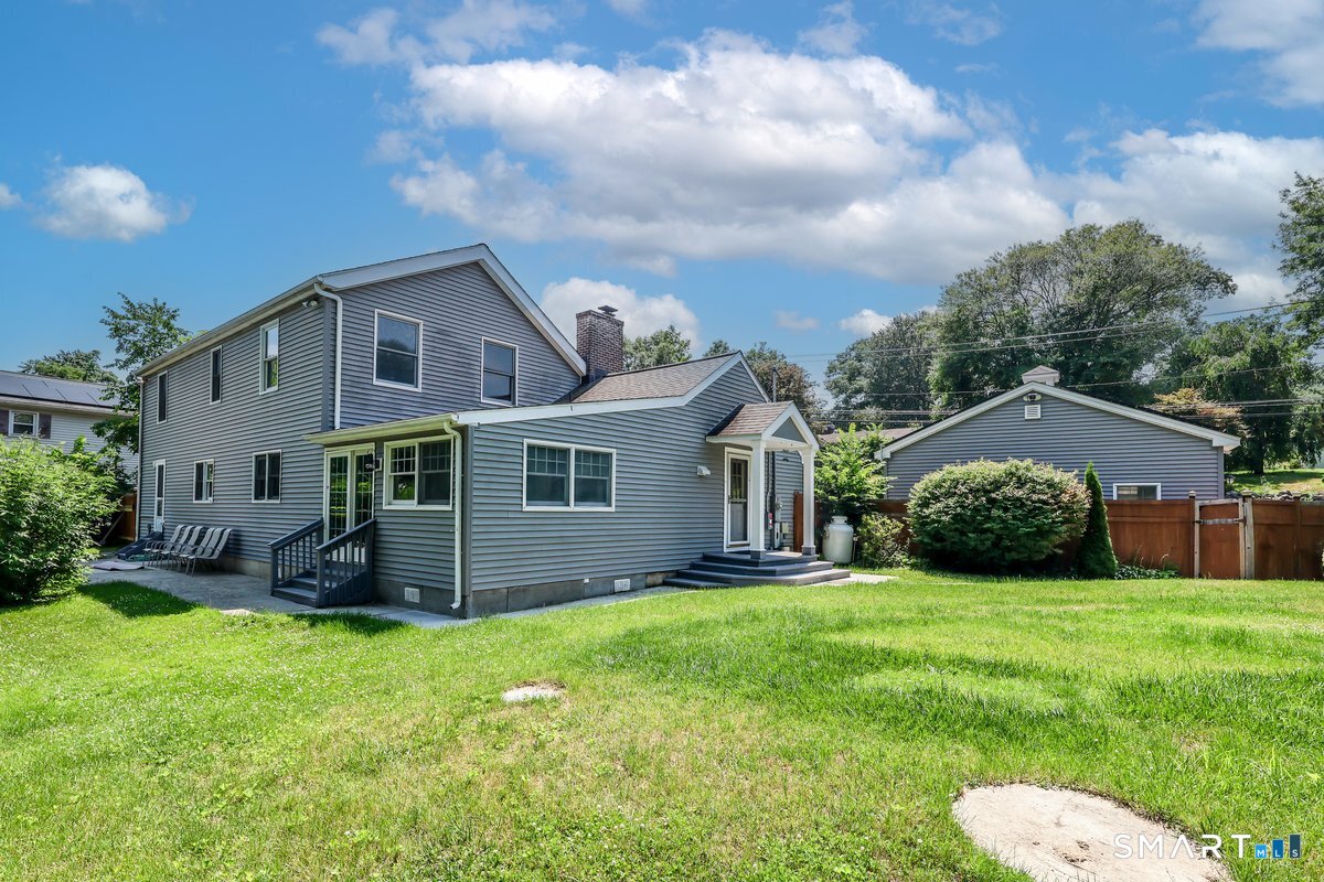 207 Stadley Rough Road Danbury, CT 06811 - Photo 33 of 37