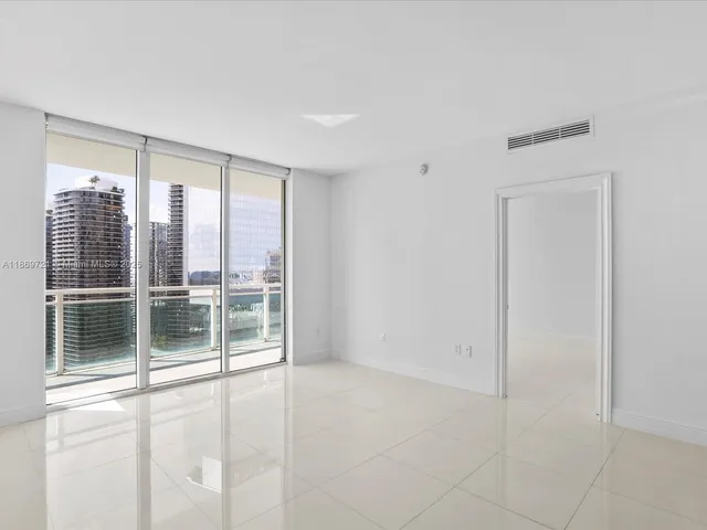 $4,600 | 951 Brickell Avenue, Unit 3707, Miami, FL 33131