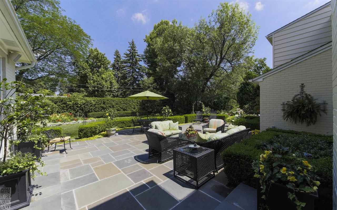 68 North Deeplands Road Grosse Pointe, MI 48236 - Photo 31 of 40 Patio View