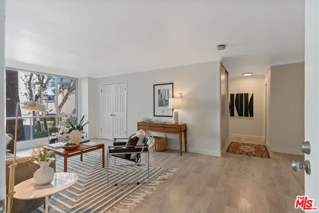 $585,000 | 4900 Overland Avenue, Unit 243, Culver City, CA 90230