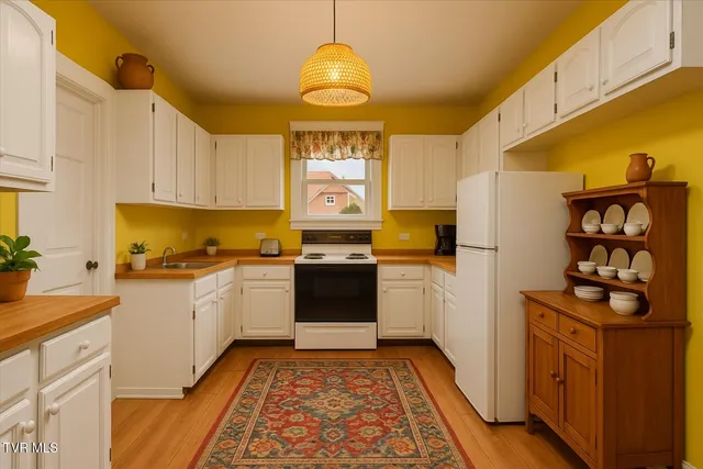 $313,000 | 713 North Church Street, Mountain City, TN 37683