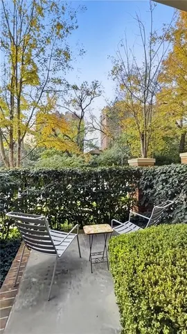 $1,199,000 | 212 West 50th Street, Kansas City, MO 64112