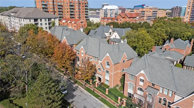 $1,199,000 | 212 West 50th Street, Kansas City, MO 64112