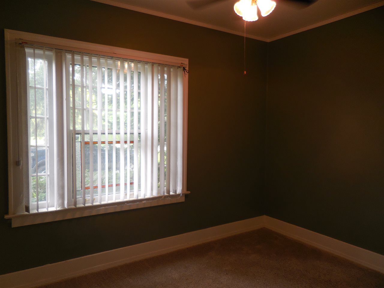 42647 Utica Road Sterling Heights, MI 48314 - Photo 16 of 30 31300983-15.JPG