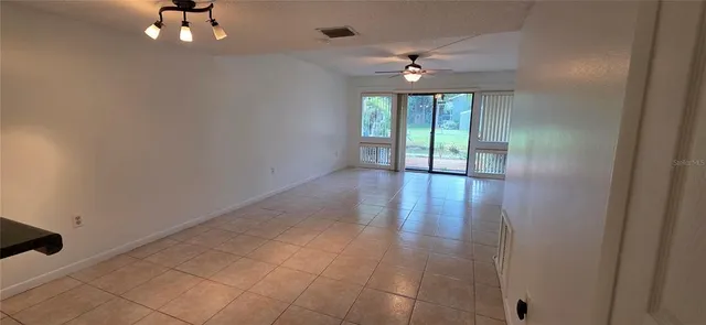 $149,995 | 6124 Peregrine Avenue, Unit D06, Orlando, FL 32819