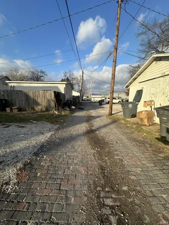 $174,000 | 1217 North 2nd Avenue, Evansville, IN 47710