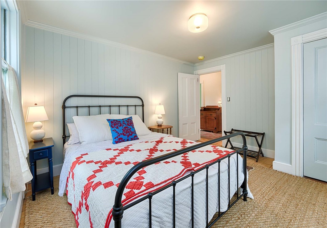 461 Spring Street Newport, RI 02840 - Photo 13 of 17