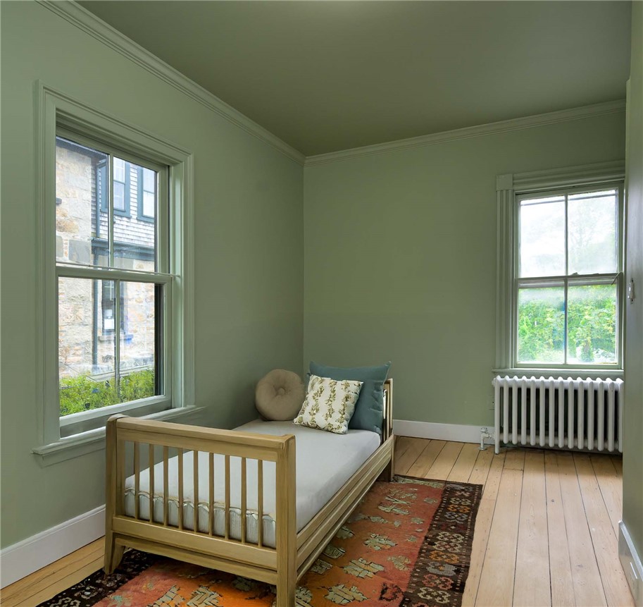 461 Spring Street Newport, RI 02840 - Photo 15 of 17