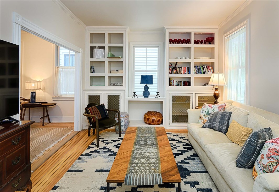 461 Spring Street Newport, RI 02840 - Photo 10 of 17