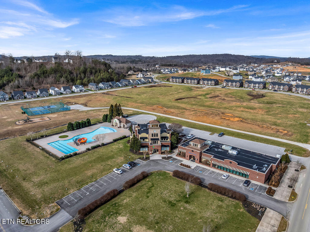 131 Hardinberry Street Oak Ridge, TN 37830 - Photo 33 of 35 DJI_20260102100800_0040_D