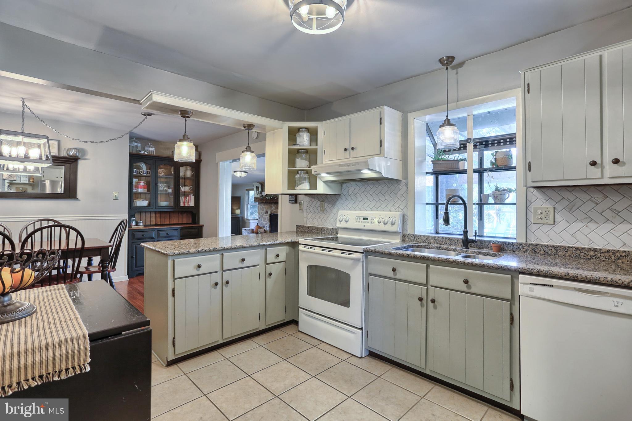 809 Valley Road Enola, PA 17025 - Photo 7 of 36 Gallery Image 7
