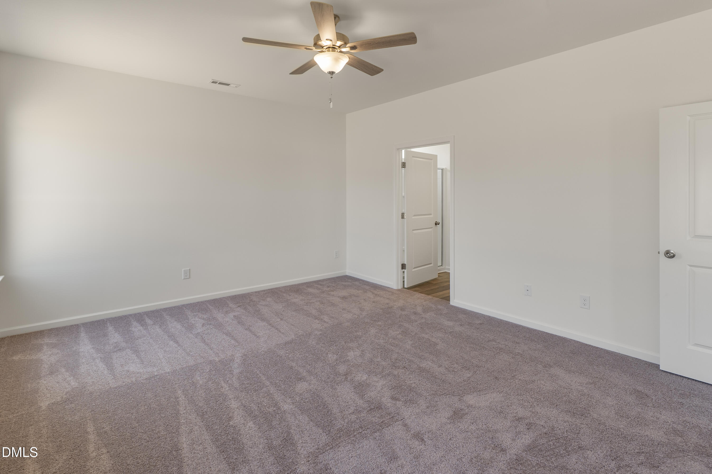 337 White Azalea Way Benson, NC 27504 - Photo 15 of 34 Owner's Suite