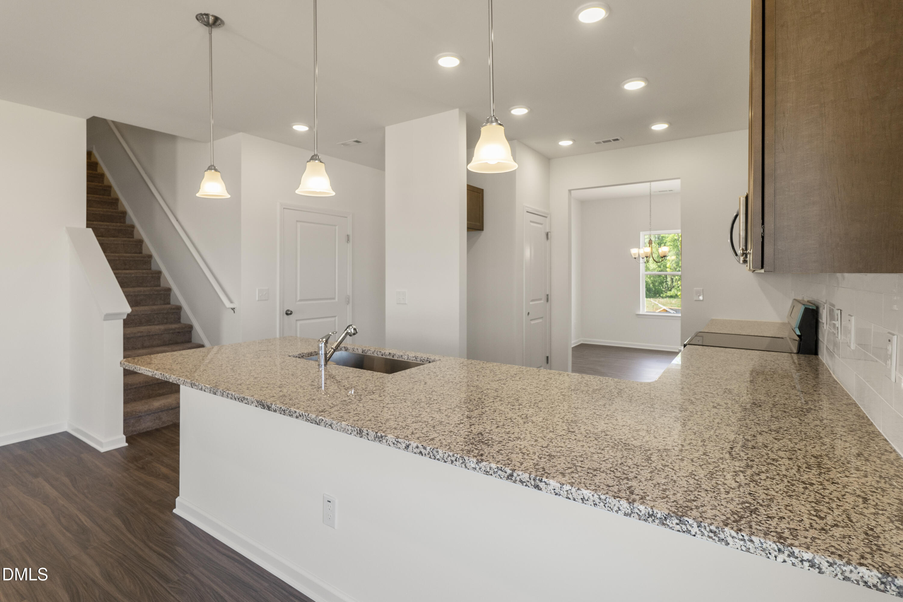 337 White Azalea Way Benson, NC 27504 - Photo 7 of 34 Granite Countertops