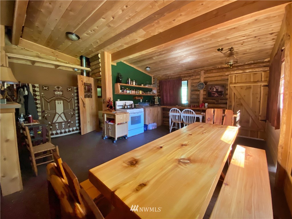 220 Short Road Morton, WA 98356 - Photo 3 of 21 Gallery Image 3